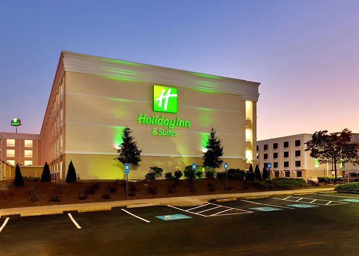 Holiday Inn & Suites Atlanta Airport North