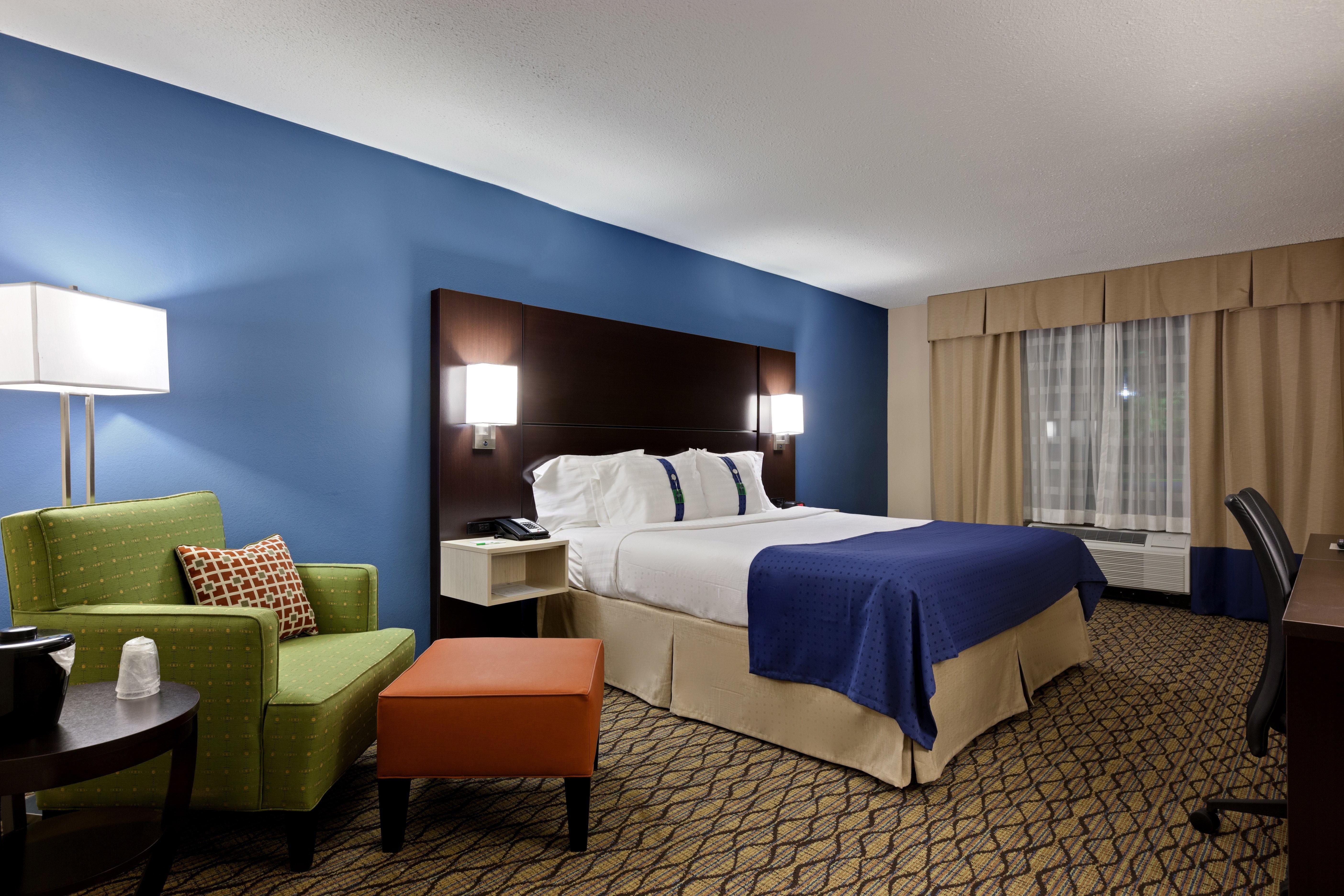 & Atlanta Airport North By Ihg Hotel College Park