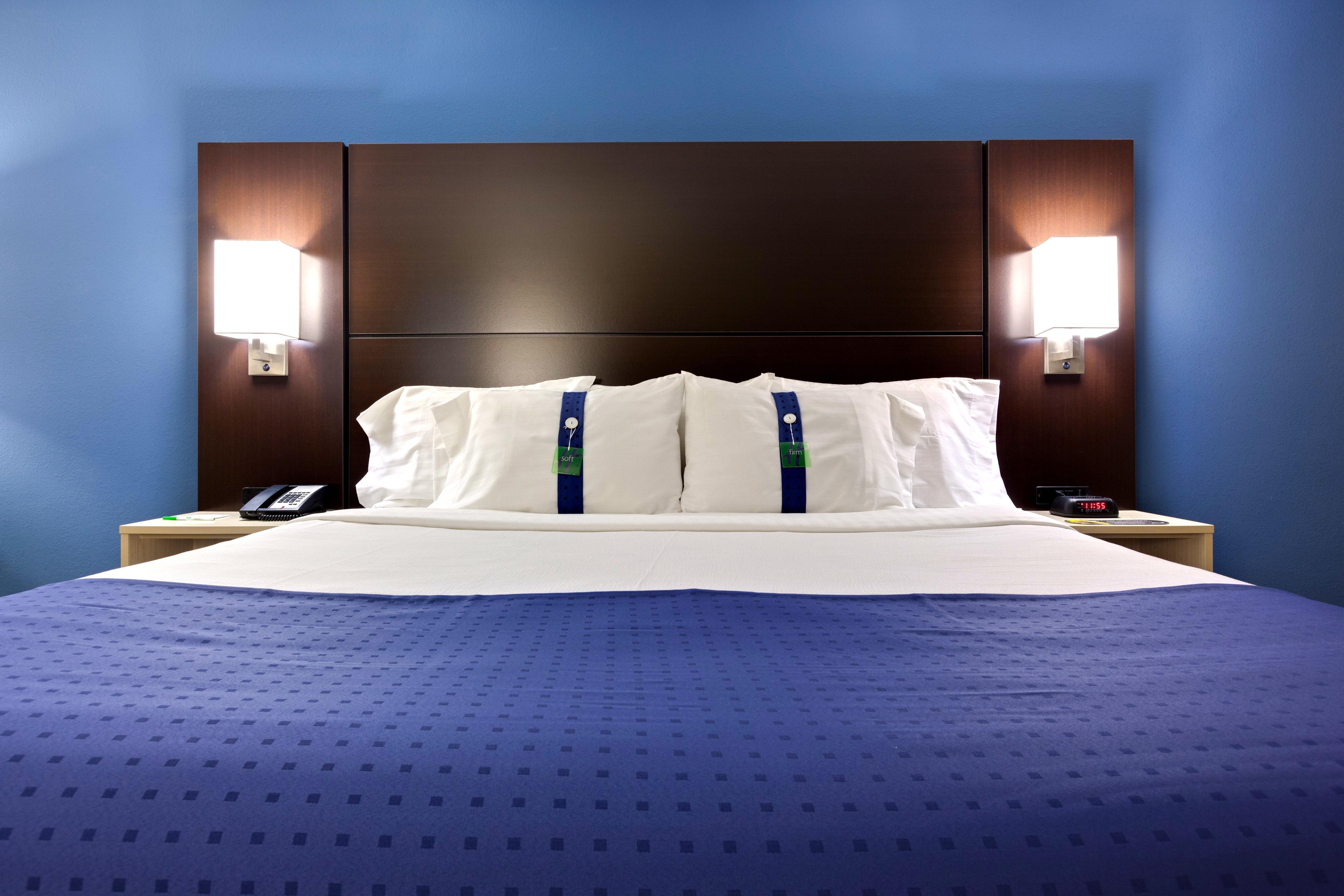& Atlanta Airport North By Ihg Hotel College Park