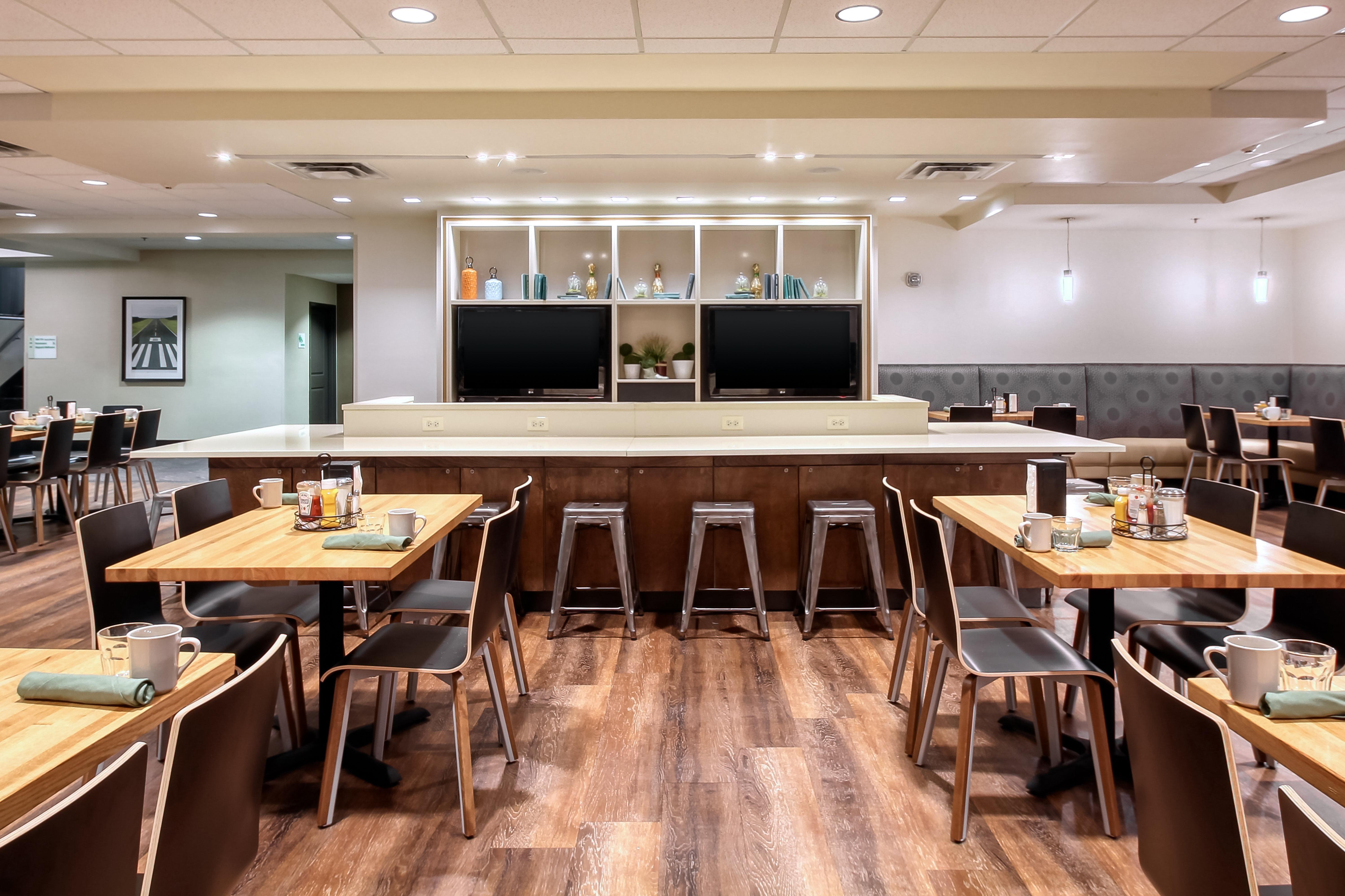 & Atlanta Airport North By Ihg Hotel