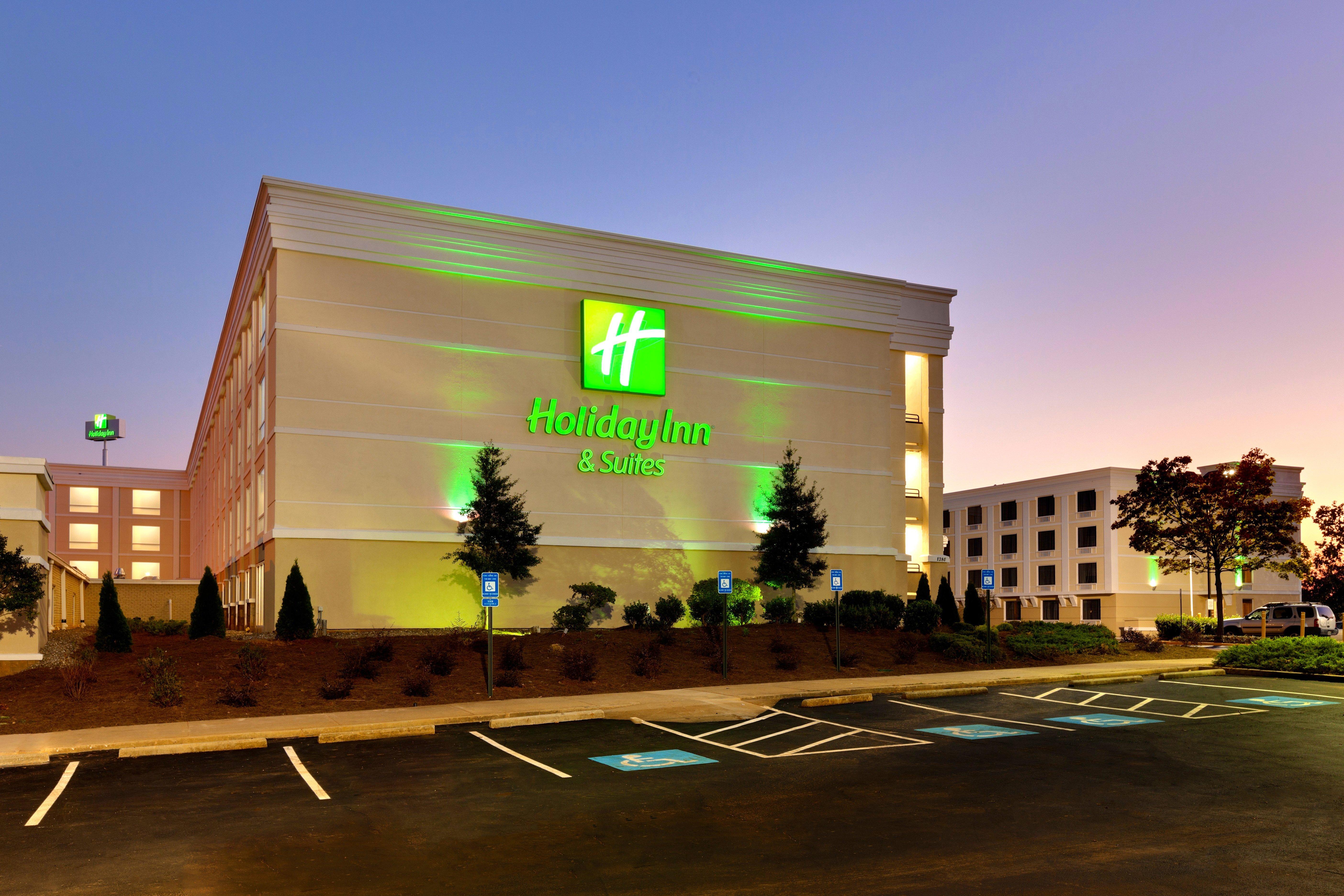 & Atlanta Airport North By Ihg Hotel 4*