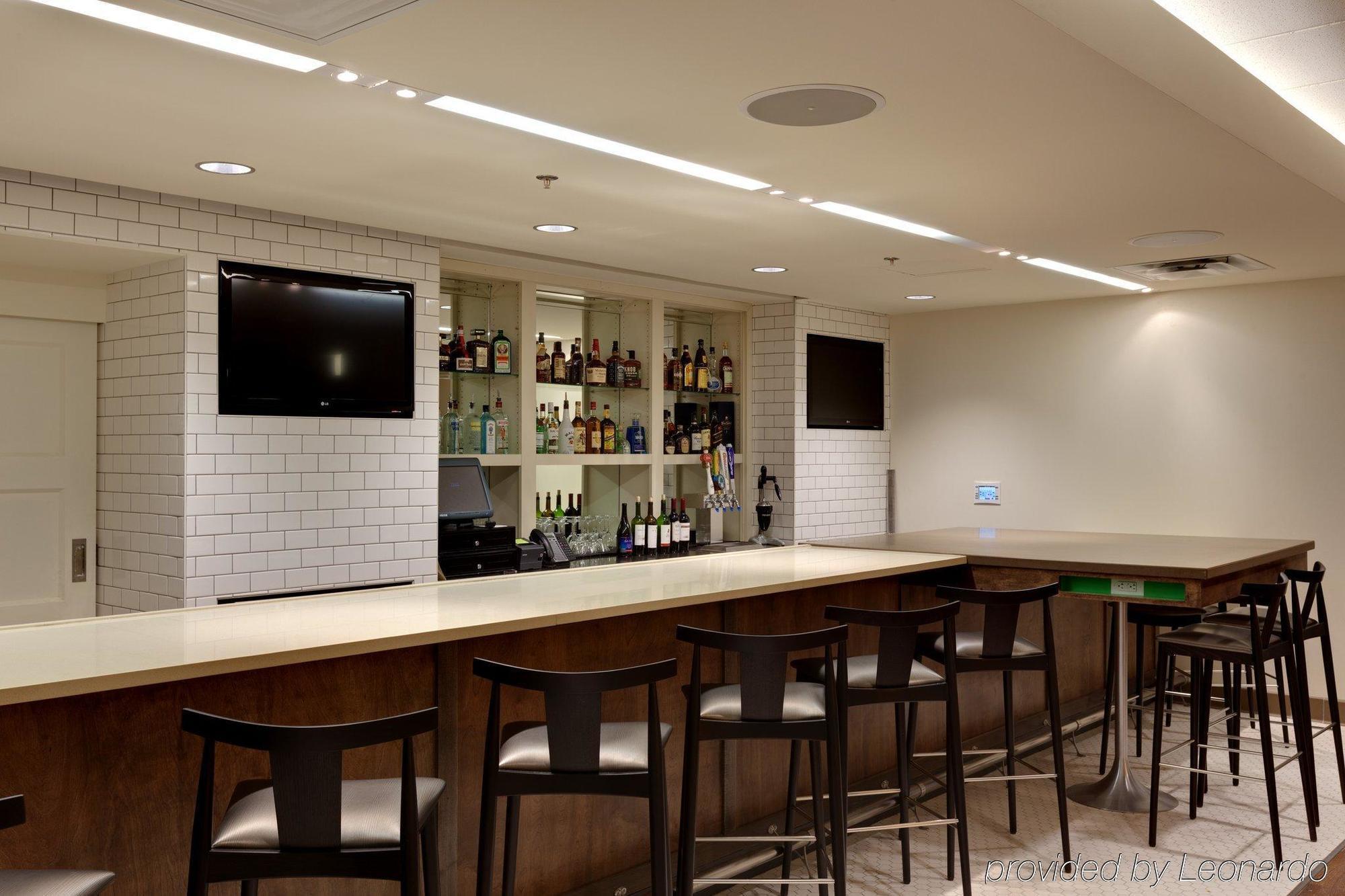 Hotel & Atlanta Airport North By Ihg 4*
